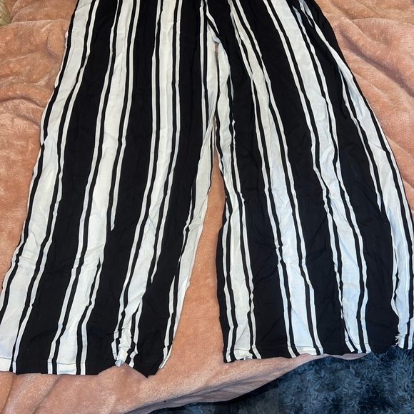 Romper - Picture 3 of 6